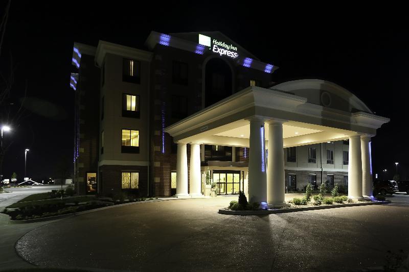 Holiday Inn Express & Suites Marion Northeast By Ihg Exterior photo